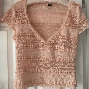 Beautiful lace, cap sleeve, peach, toned, neutral, top size medium, worn once.